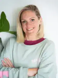 Acro Yoga - Teacher Kathi